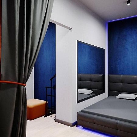 Relax Mini Hotel Jindrisska Prag Exteriör bild